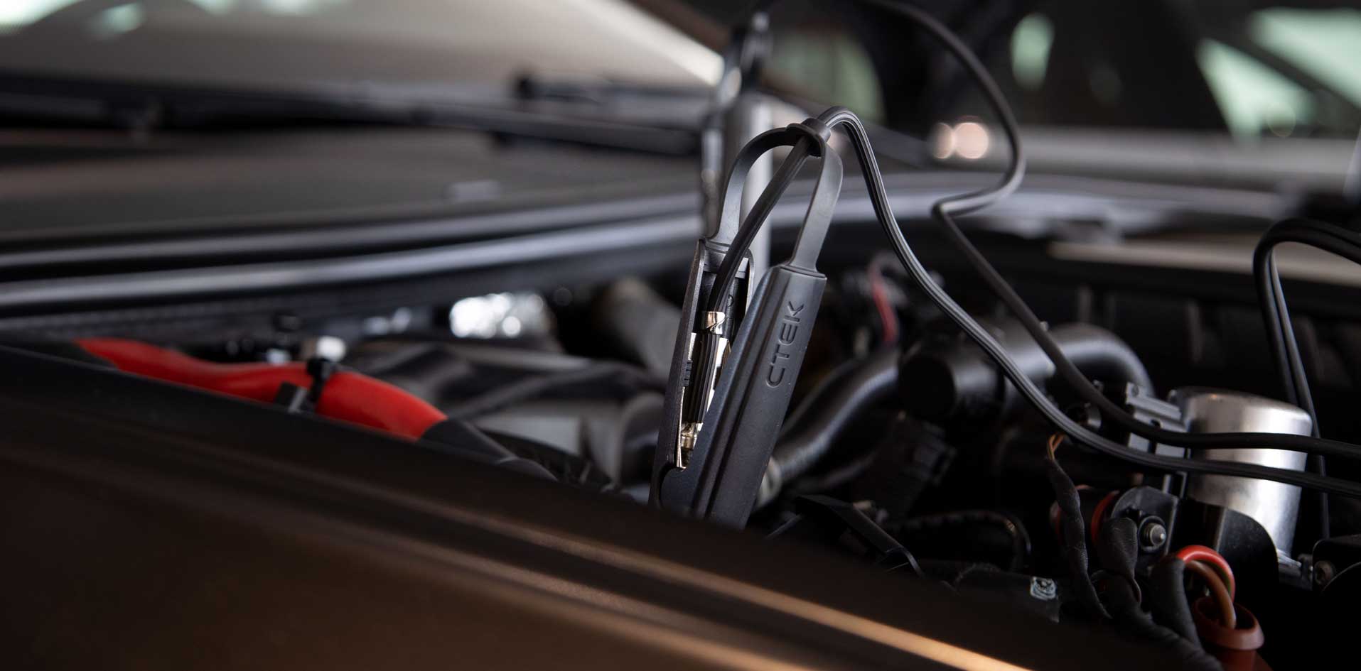 How long does it take to charge a 12V car battery?