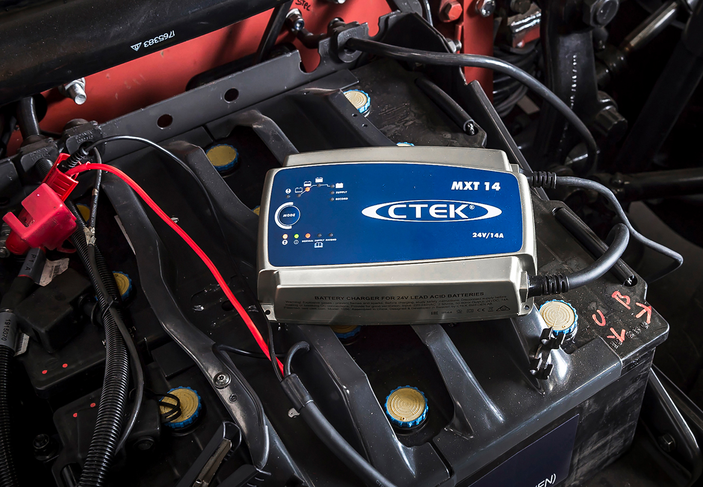 Ctek Battery Charger 24V 14A - MXT14 - CTEK